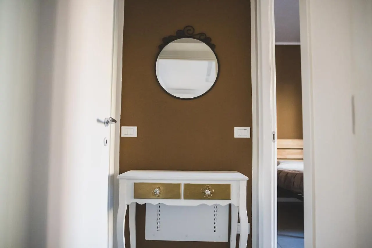 Grey House Pavia Con Box Privato Apartment Italy