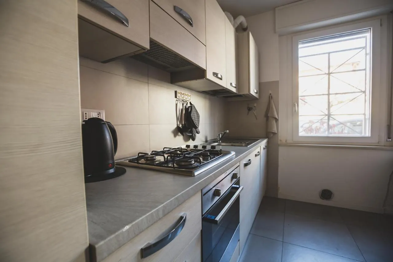Grey House Pavia Con Box Privato Apartment