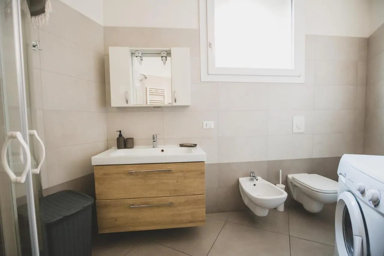 Grey House Pavia Con Box Privato Apartment